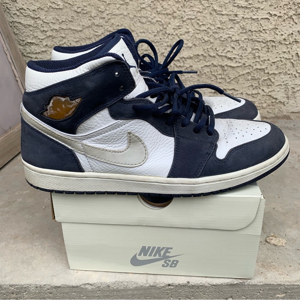 Vintage 2001 Nike Air Jordan 1 Mid Men’s Sneakers Navy
